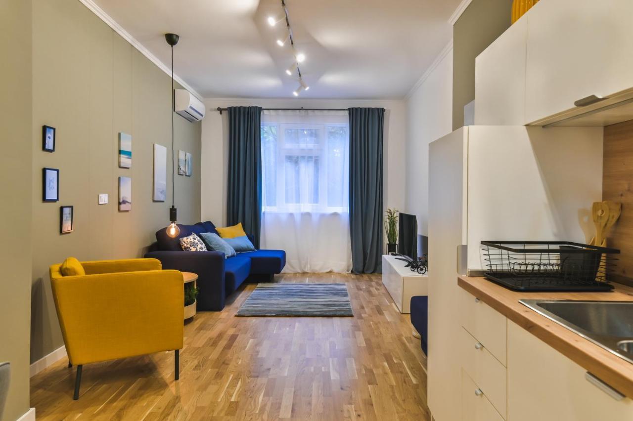 Pieces Of Nature In A Stylish One-Bedroom Flat By Flat Mаnager Sofia Exterior photo